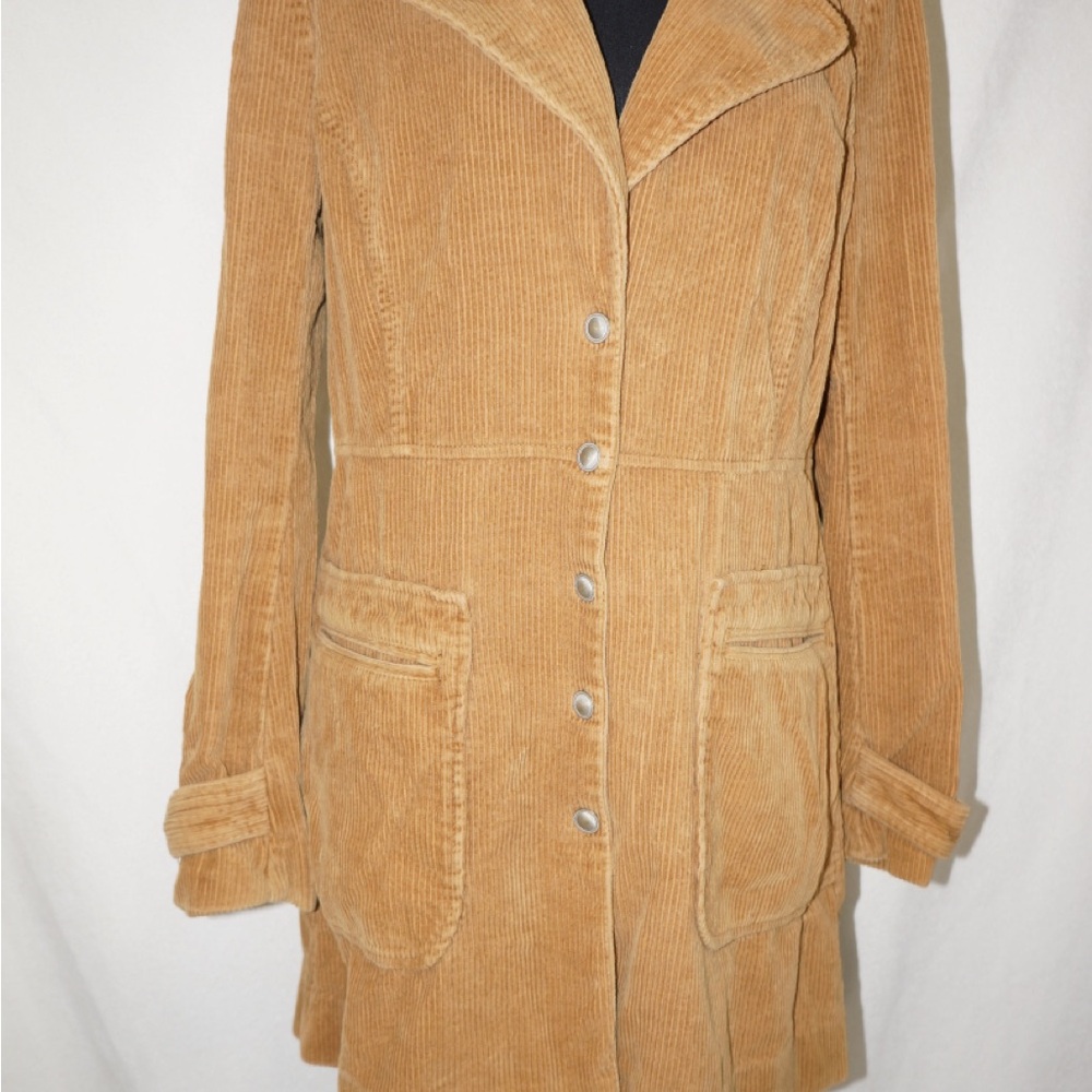 Corduroy Free People Button Up Jacket with a Removable Fur Collar - Picture 10 of 11